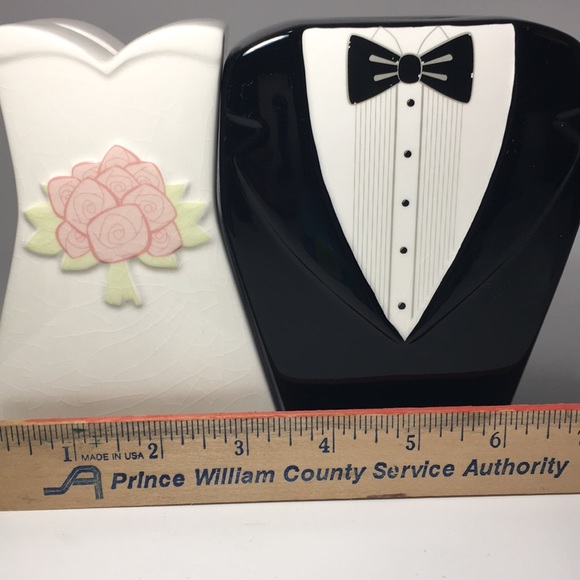 Bride and groom banks coin set - Picture 6 of 7